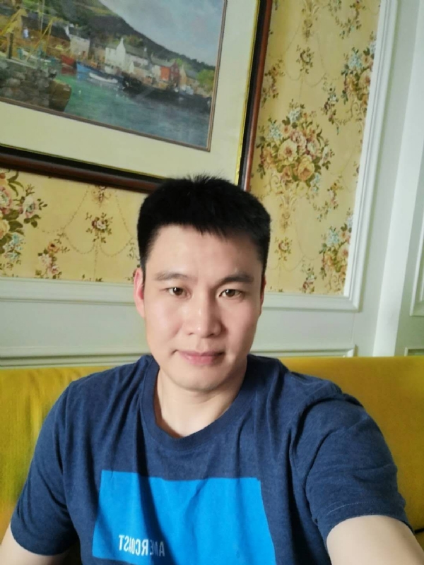 阳光灿烂的第二张照片--连云港相亲服务中心