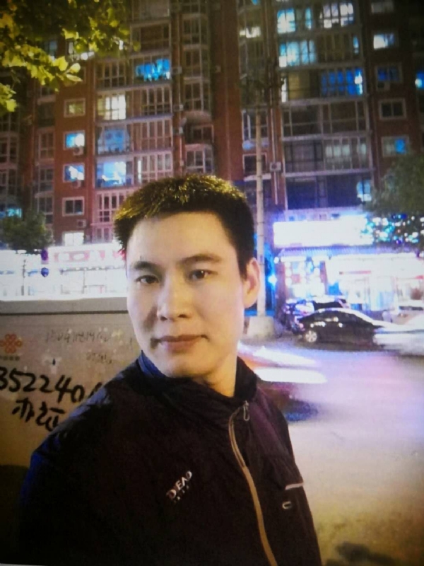 阳光灿烂的第三张照片--连云港相亲服务中心