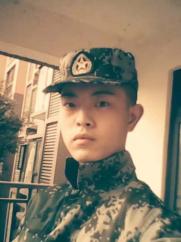 深情留给意中人aaaa的第一张照片--连云港相亲服务中心