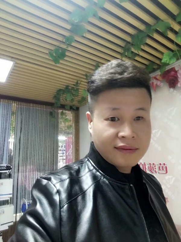 萧郎的第一张照片--连云港相亲服务中心