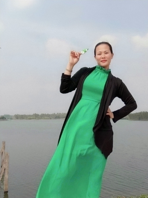 李梅的第二张照片--连云港相亲服务中心