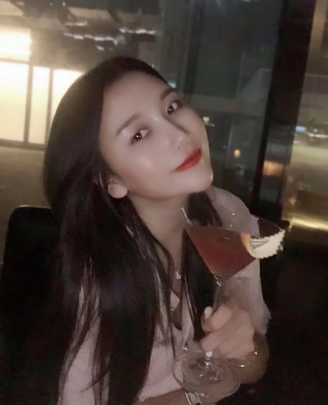 嫣然的第一张照片--连云港相亲服务中心