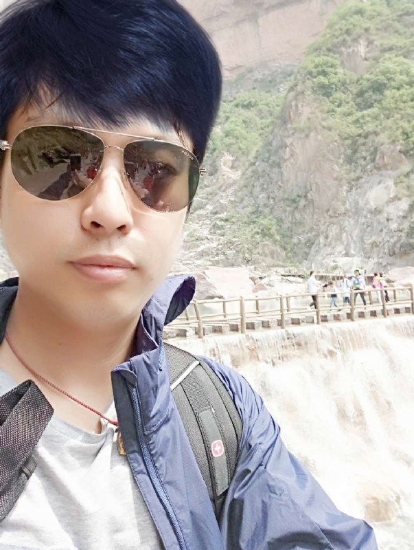 雅俗共赏的第一张照片--连云港相亲服务中心