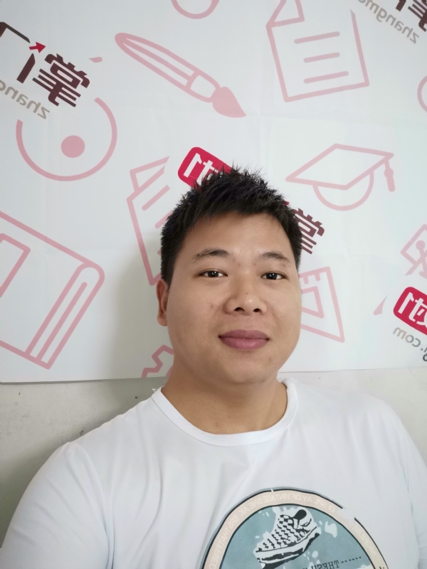 轻静地行走着的第一张照片--连云港相亲服务中心