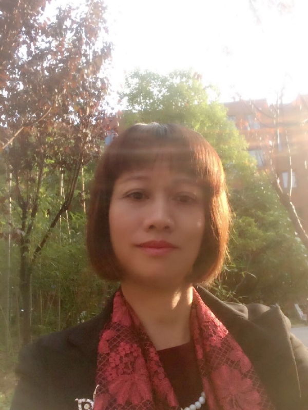 张馨方的第一张照片--连云港相亲服务中心