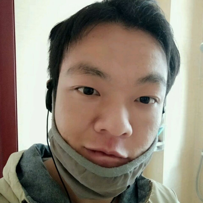 泡沫哭泣的第一张照片--连云港相亲服务中心