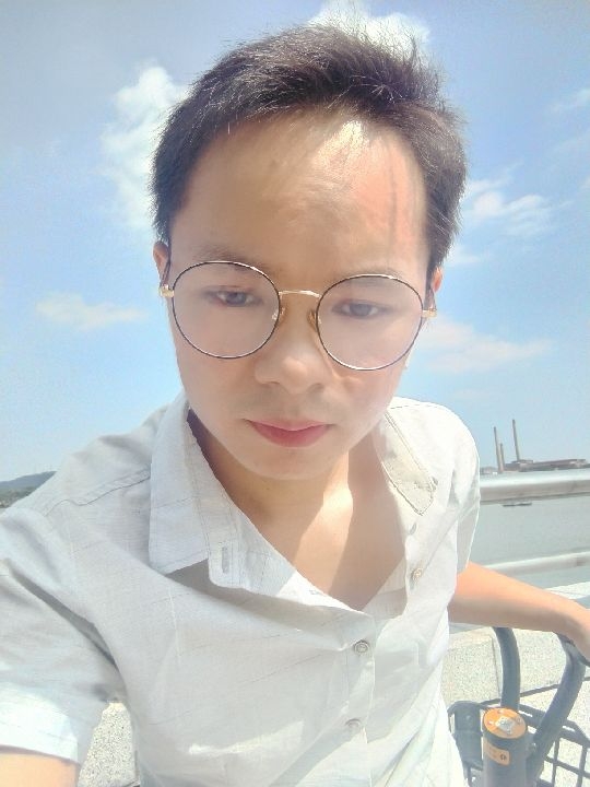 楠呐的第三张照片--连云港相亲服务中心