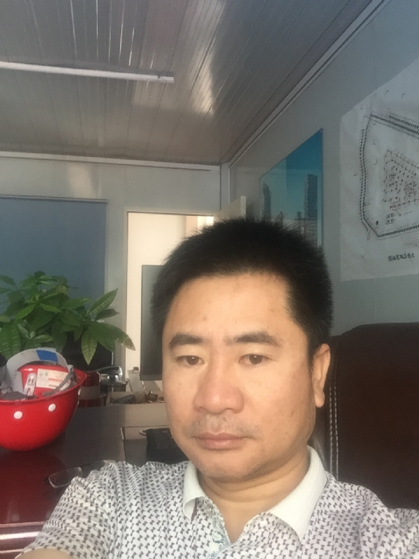 一步之遥的第一张照片--连云港相亲服务中心