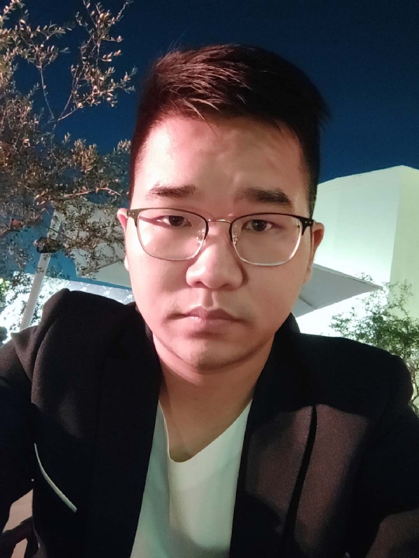 在路上的第一张照片--连云港相亲服务中心