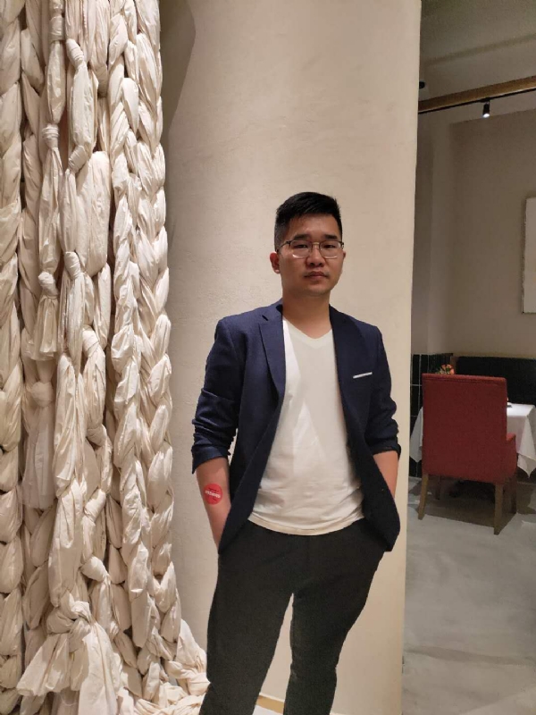 在路上的第二张照片--连云港相亲服务中心