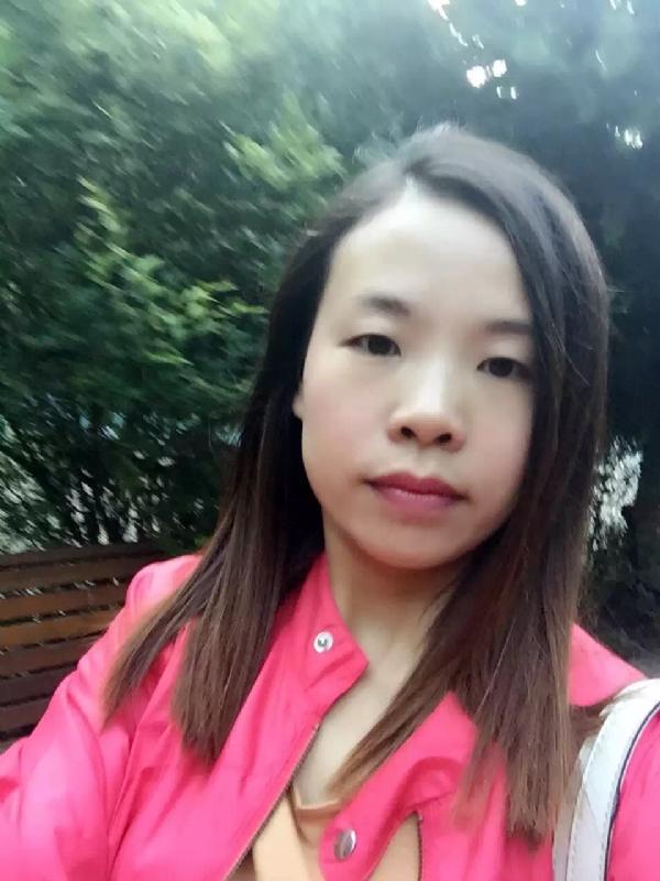 褪色的回忆的第一张照片--连云港相亲服务中心