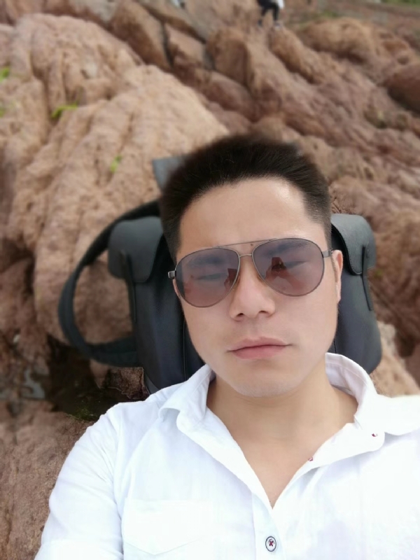 易听的第一张照片--连云港相亲服务中心