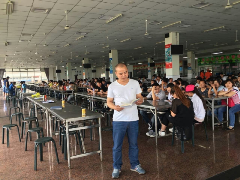 人在旅途的第二张照片--连云港相亲服务中心