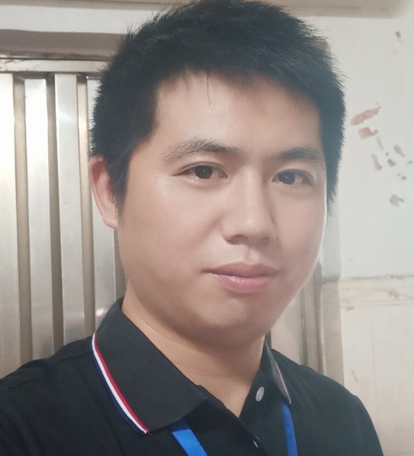 单身奶爸的第一张照片--连云港相亲服务中心