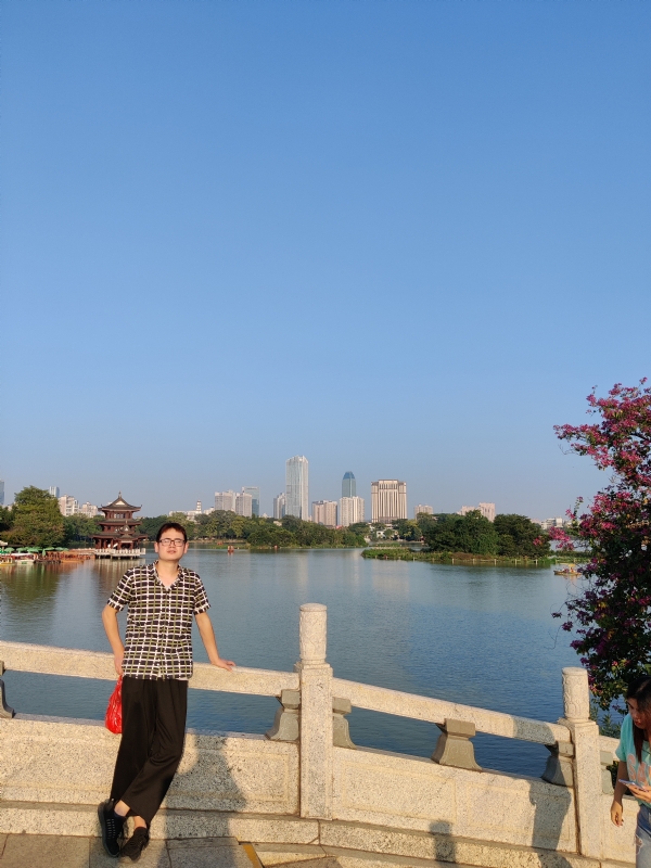 萍水相逢晏的第一张照片--连云港相亲服务中心