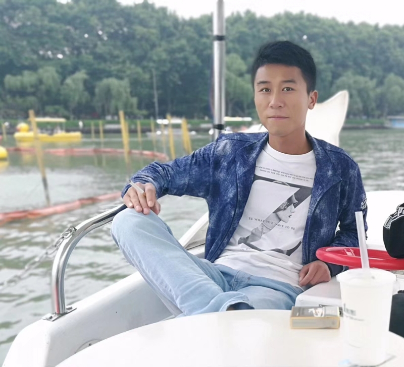 小熊微品的第一张照片--连云港相亲服务中心