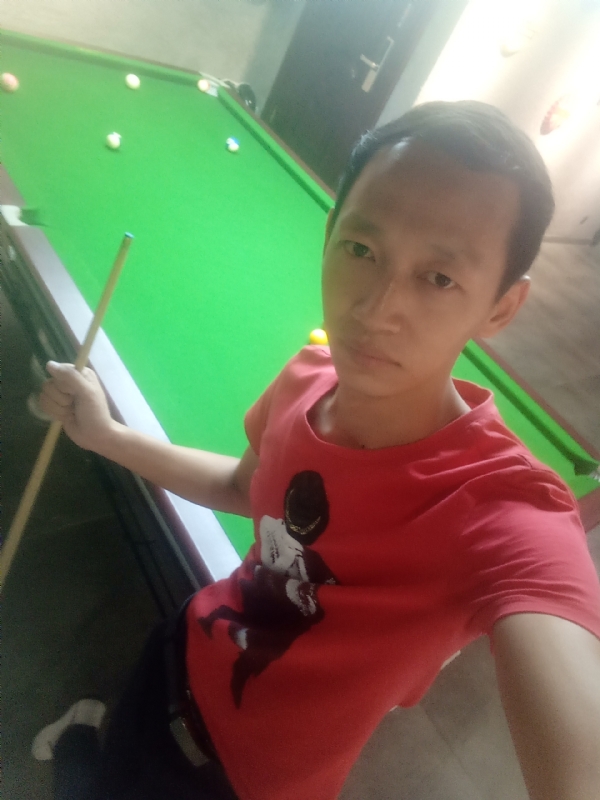 耳机分你一半的第一张照片--连云港相亲服务中心