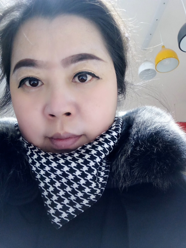 余猪猪的第一张照片--连云港相亲服务中心