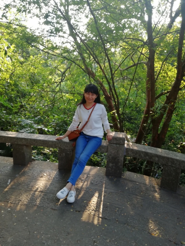 夏陌的第一张照片--连云港相亲服务中心