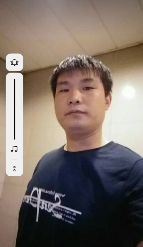 等着幸福来敲门的第一张照片--连云港相亲服务中心