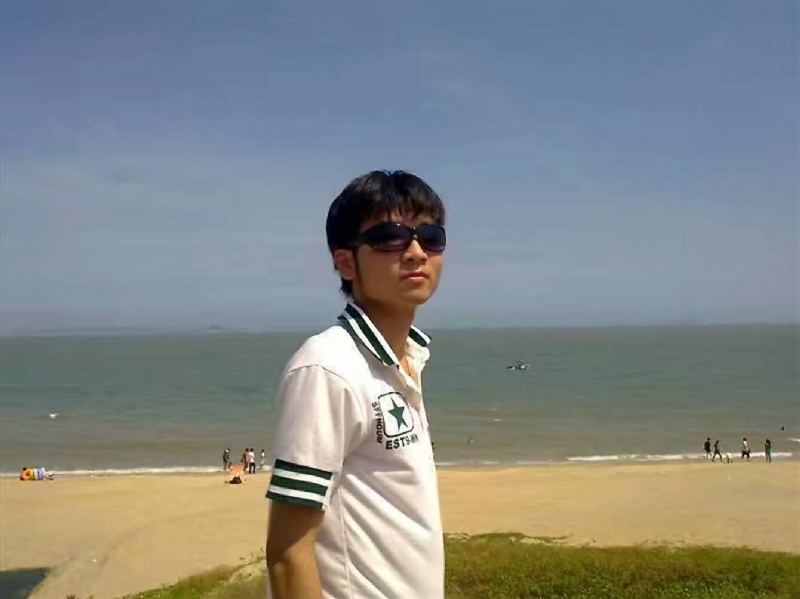 阿俊的第一张照片--连云港相亲服务中心