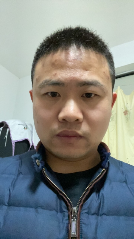 苹果的第一张照片--连云港相亲服务中心