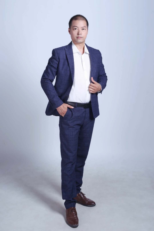 努力的青年的第一张照片--连云港相亲服务中心