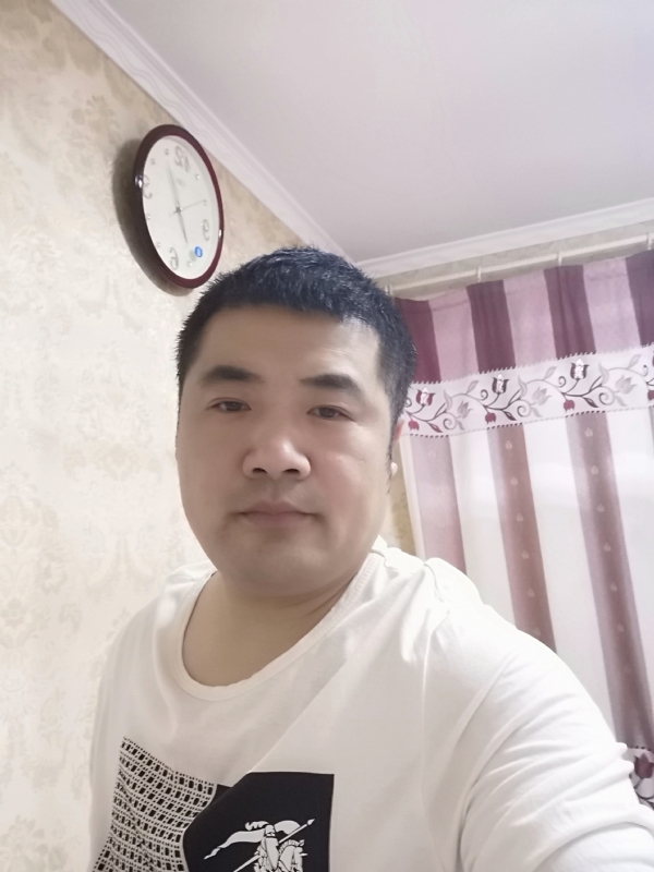 爱你的眼睛的第一张照片--连云港相亲服务中心