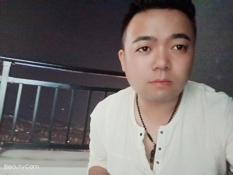 可么嗯哼的第一张照片--连云港相亲服务中心