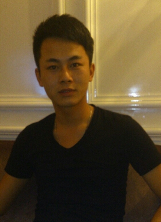 真情的流露的第一张照片--连云港相亲服务中心