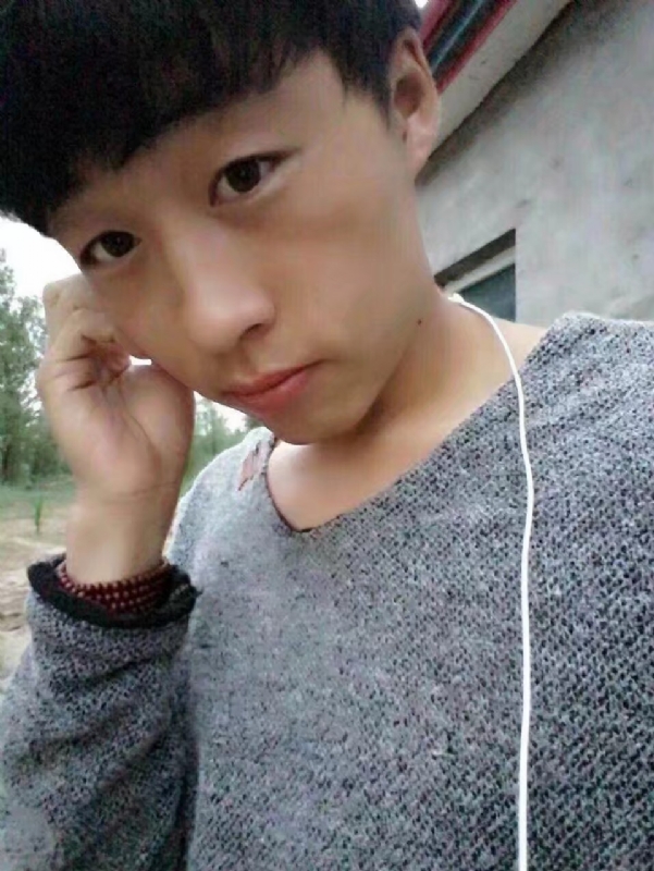 小胡的第一张照片--连云港相亲服务中心