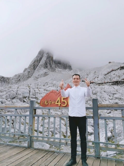 灰太狼的第一张照片--连云港相亲服务中心