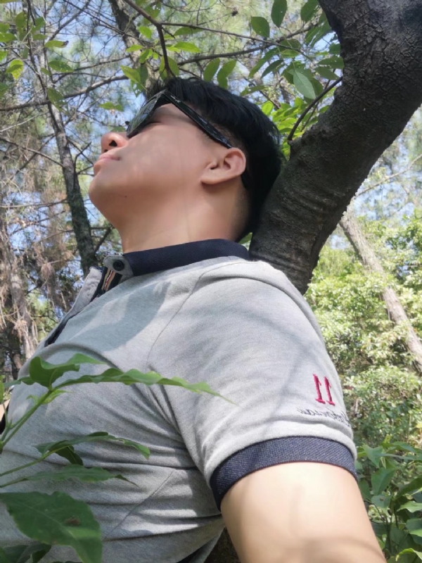 新丁的第一张照片--连云港相亲服务中心