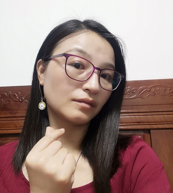 妹叮的第一张照片--连云港相亲服务中心