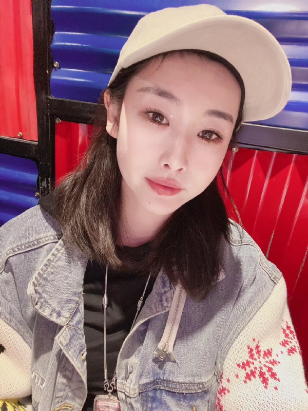 玲珑的第一张照片--连云港相亲服务中心