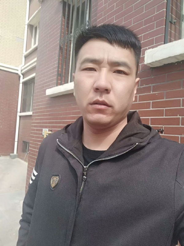 谁伴我闯荡的第一张照片--连云港相亲服务中心