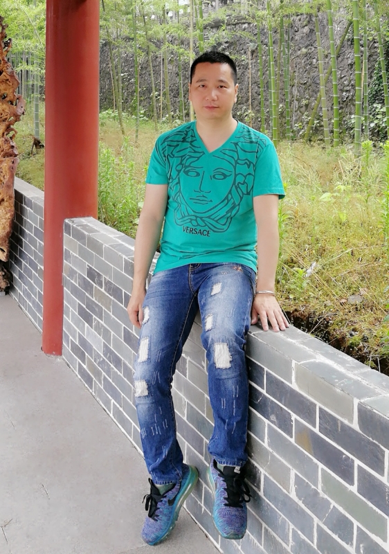 缘分不易的第一张照片--连云港相亲服务中心