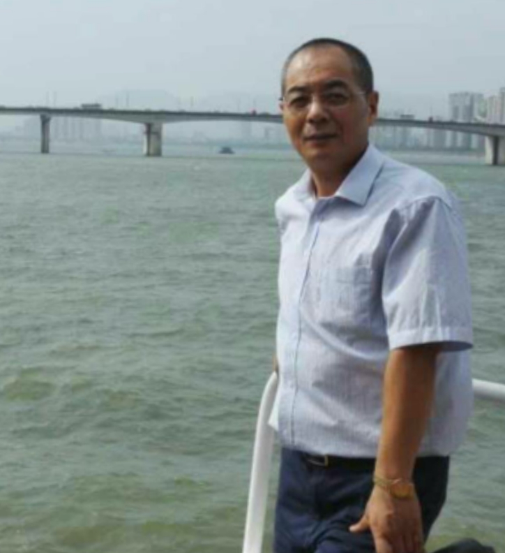 辛民的第二张照片--连云港相亲服务中心