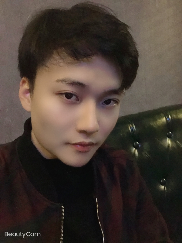 飞鸟和蝉的第一张照片--连云港相亲服务中心