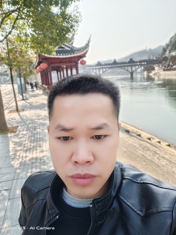 啊锦的第二张照片--连云港相亲服务中心