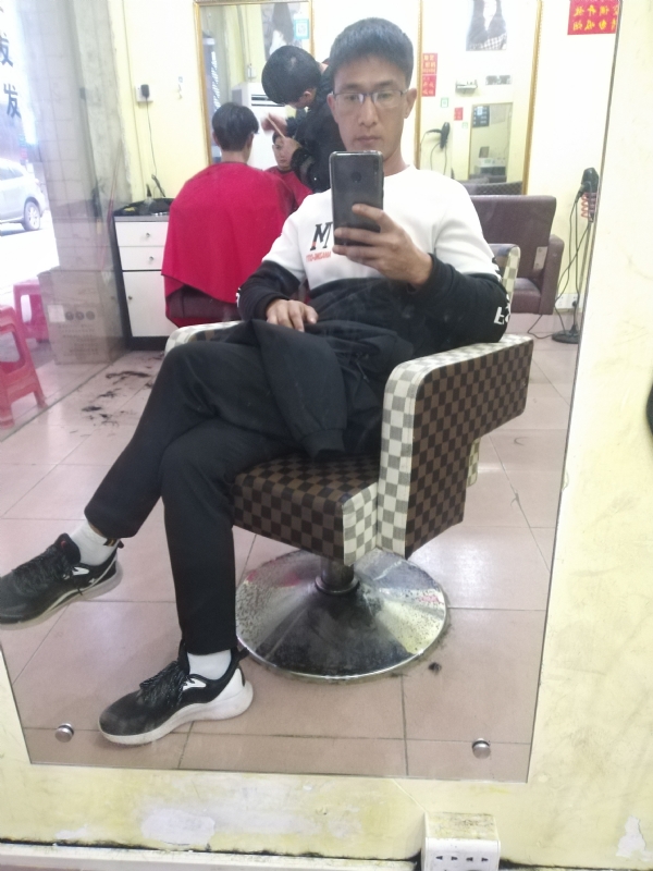 hushuai的第一张照片--连云港相亲服务中心