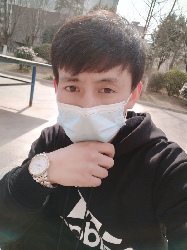 简单的幸福的第一张照片--连云港相亲服务中心