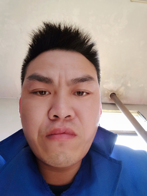 太阳红的第二张照片--连云港相亲服务中心