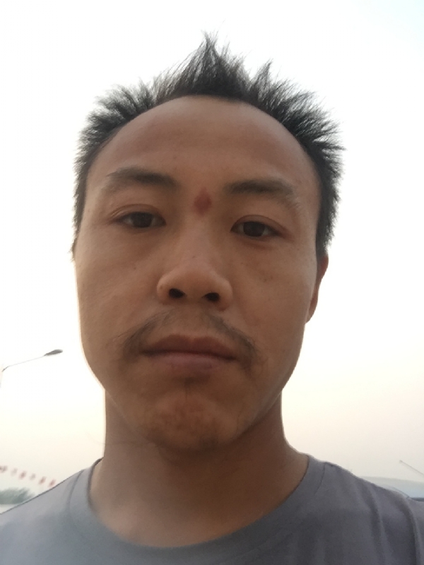 老曹的第一张照片--连云港相亲服务中心