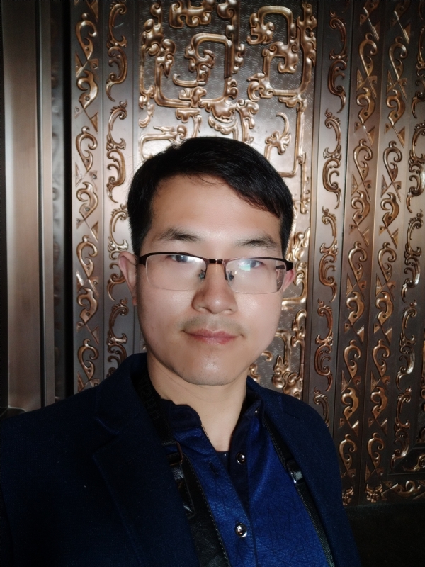 鹏鸟的第一张照片--连云港相亲服务中心