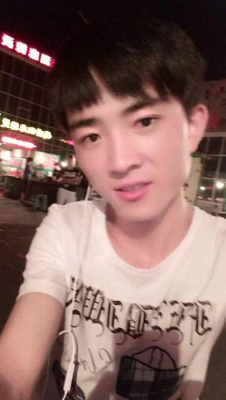 小先生的第一张照片--连云港相亲服务中心