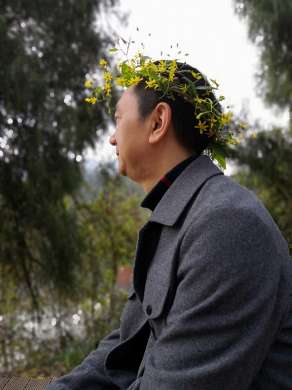 小白杨的第一张照片--连云港相亲服务中心