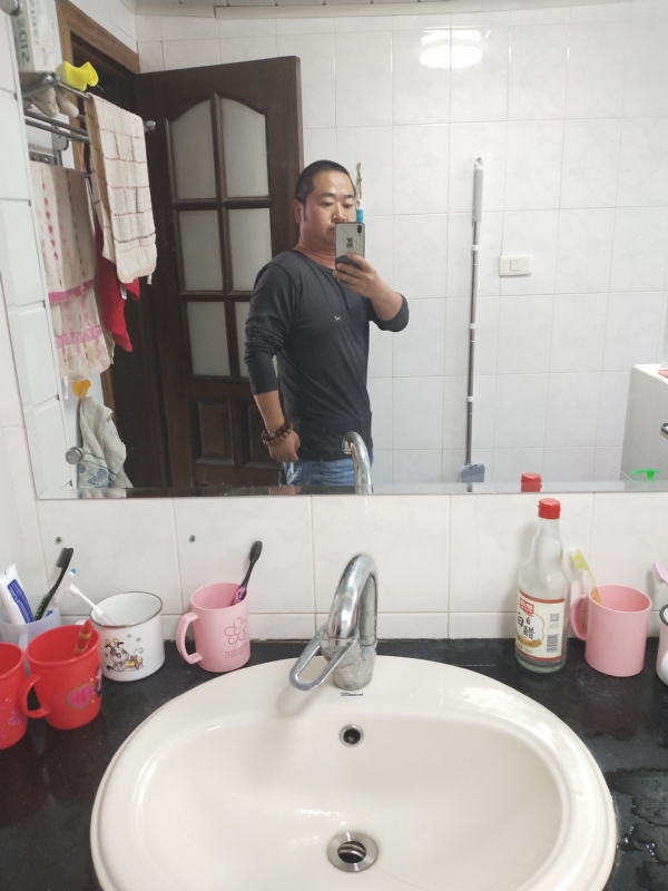 半世人间的第一张照片--连云港相亲服务中心