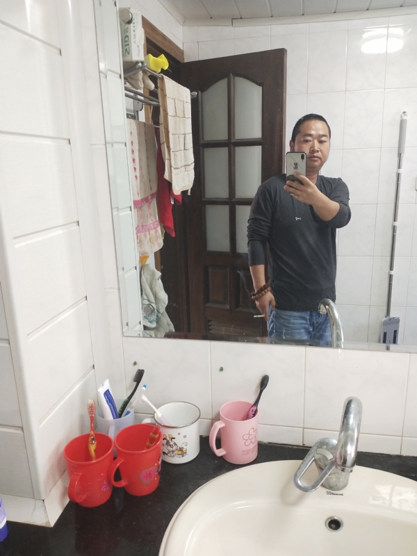 半世人间的第二张照片--连云港相亲服务中心