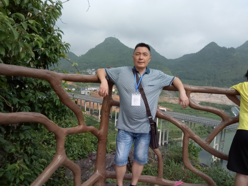 岁月无声的第一张照片--连云港相亲服务中心